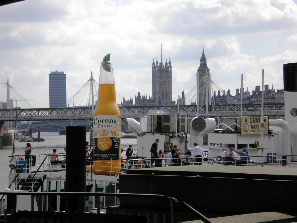 Thames River near Westminster Palace