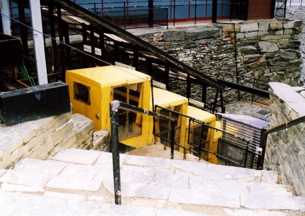 Llechwedd Slate Caverns, Near Blaenau Ffestiniog. North Wales. Feb 2003 photo by Peter Evans