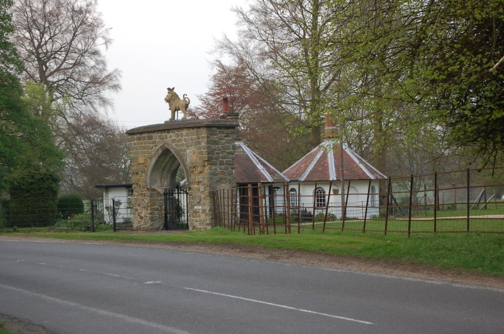 Photograph of A view of the old Gate House at the old deer park between Revesby and Horncastle, Lincolnshire