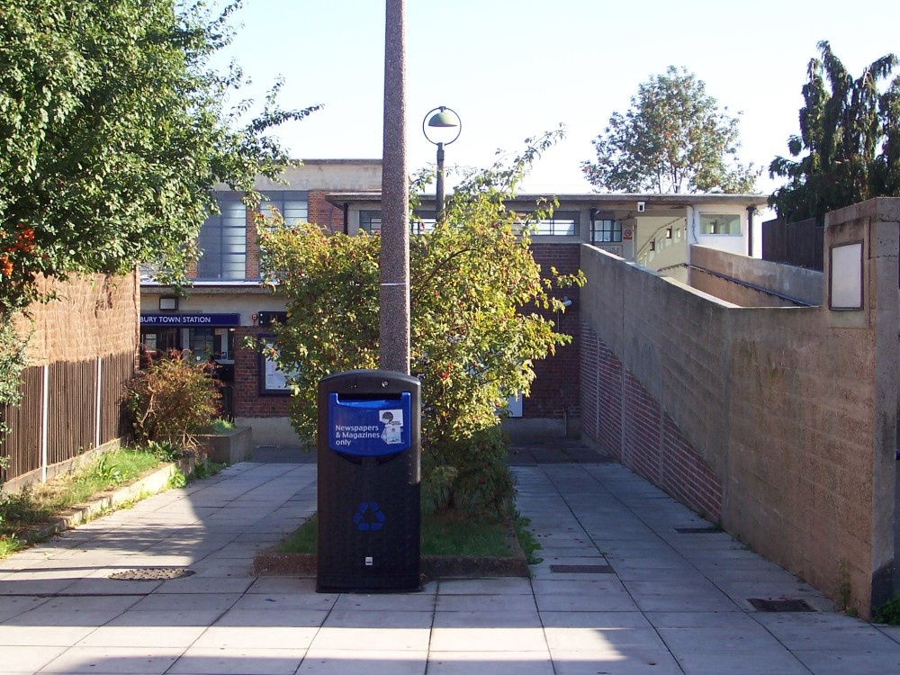 Sudbury Town Station - Orchard Gate entrance