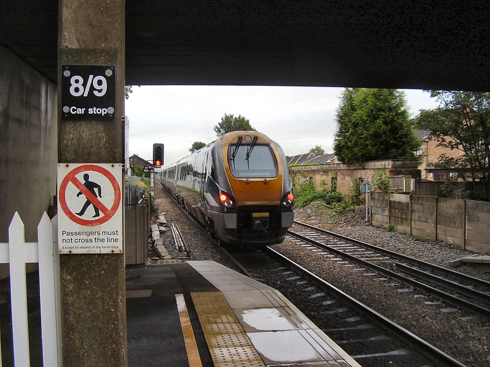 Beeston railway station looking towards Nottingham