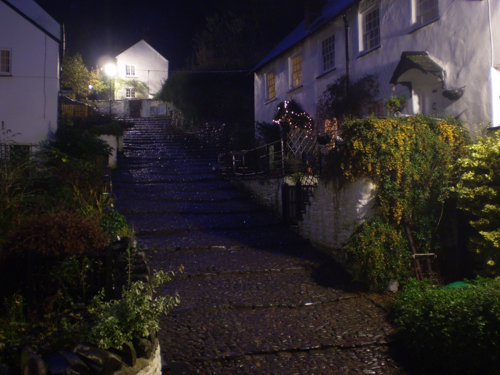 Up-Along Clovelly at night 26/11/06