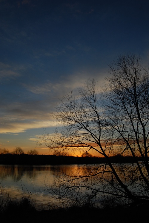 Sunrise, Kingsbury Water Park, Kingsbury, North Warwickshire.