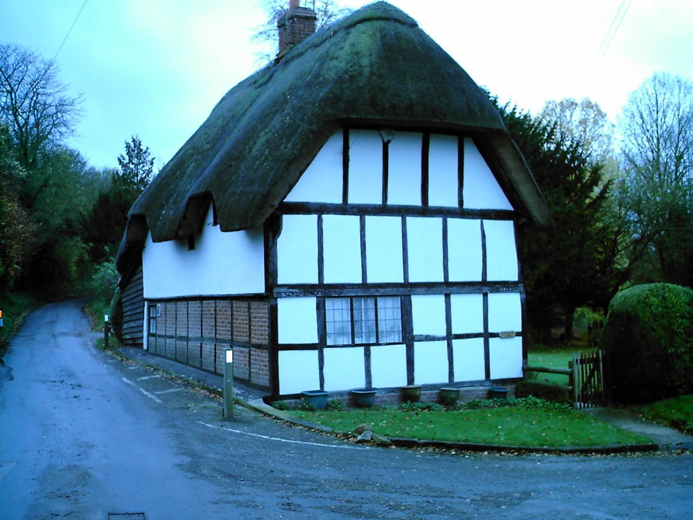 Photograph of Thatch roofed house, near West Hendred, Oxfordshire