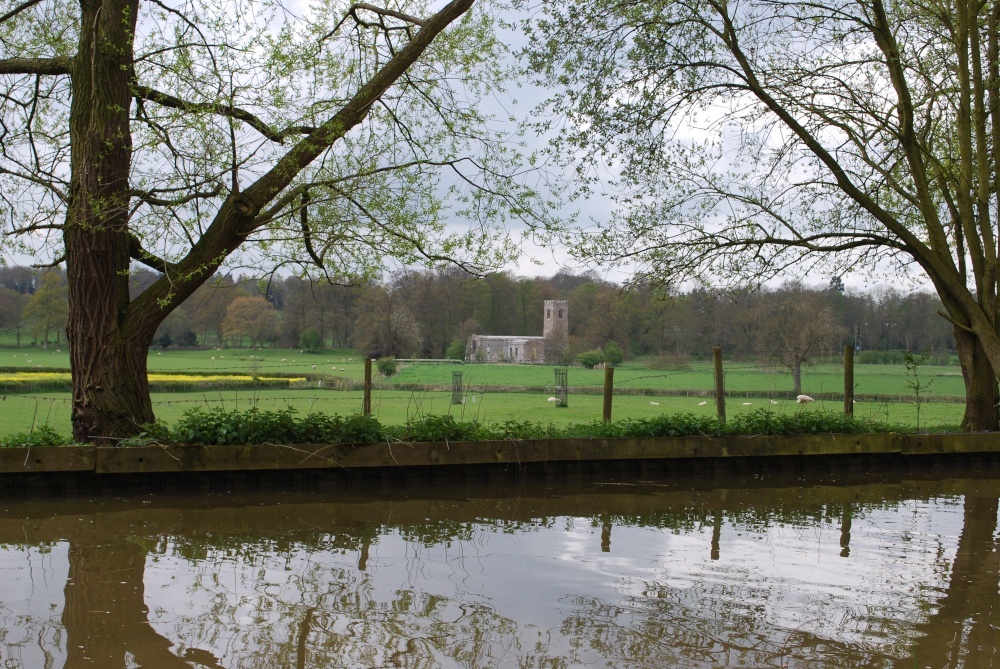 Photograph of Wistow, Leicestershire, from the Grand Union Canal