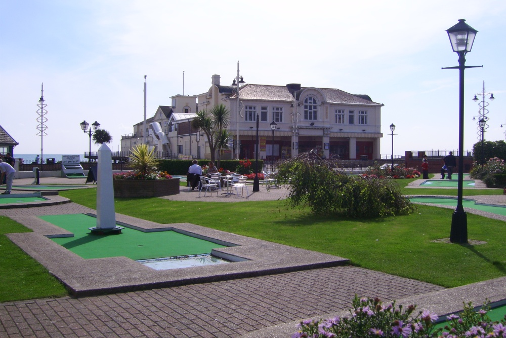 Bognor Regis Pier building