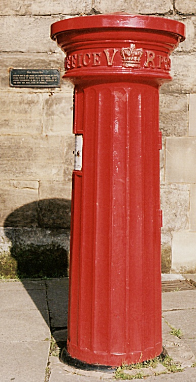 Pillar box