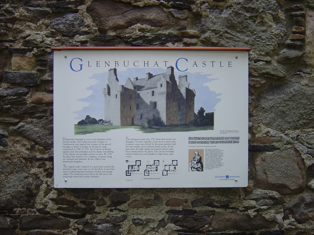 Glenbuchat Castle photo by lucsa