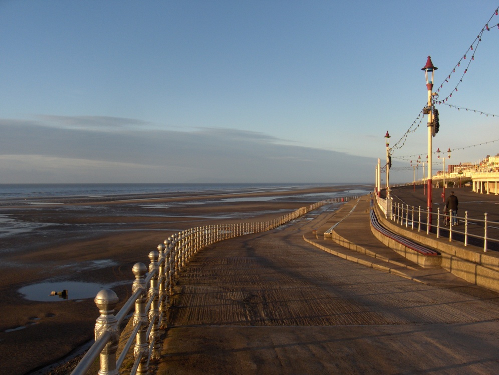 The empty esplanade - Blackpool near the North Pier - November 2008...