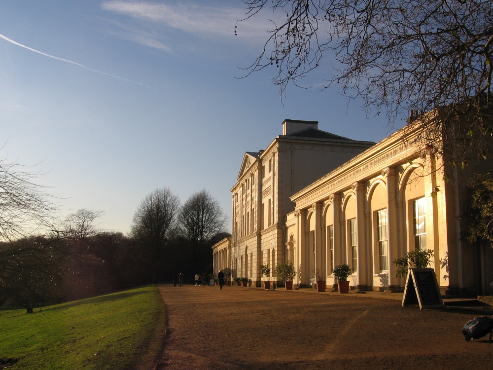 Kenwood House, North London photo by metset