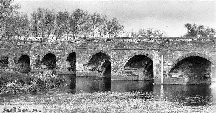 Rushden and Diamonds bridge