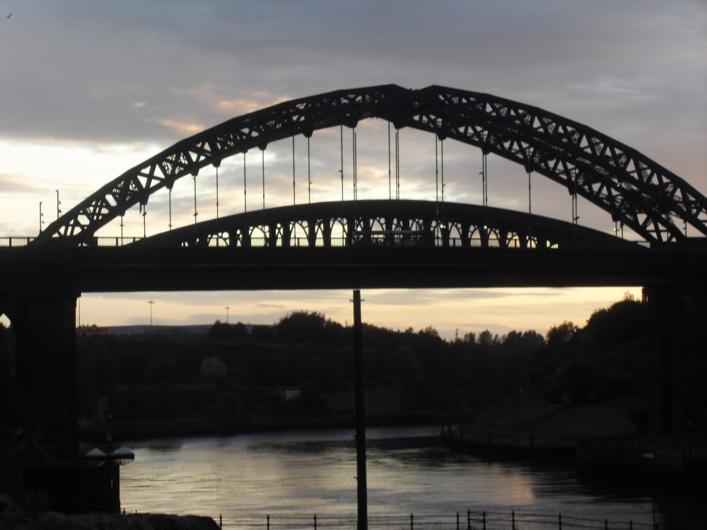 Wearmouth bridge