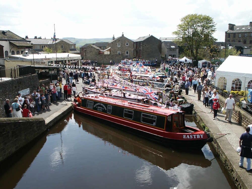 Narrowboats at Skipton.