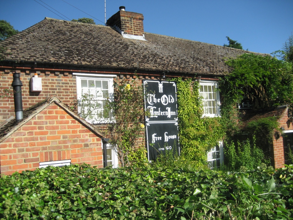 The Old Lantern Inn, Martin