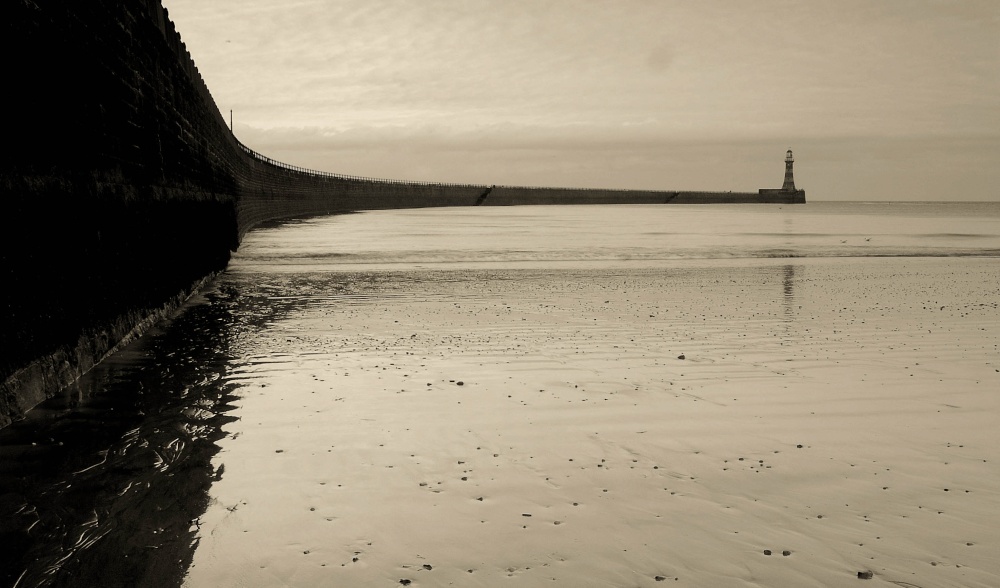 Sunderland Harbour wall