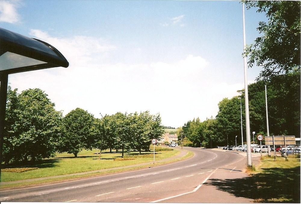 Station Road: Looking East