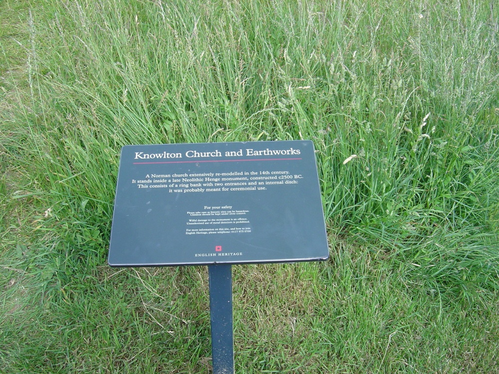 Knowlton Church and Earthworks