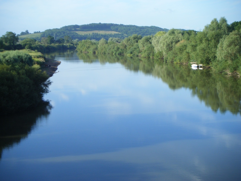 Photograph of River Severn at Tirley