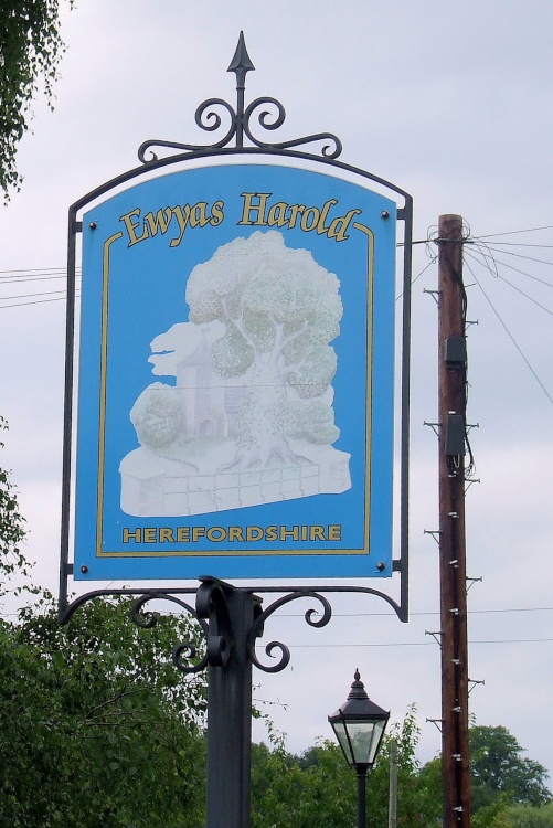 Ewyas Harold, Village Sign