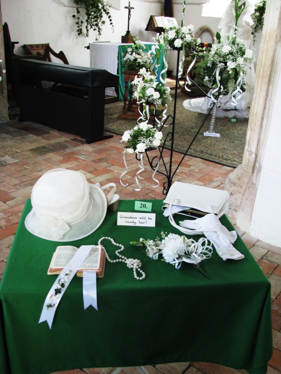 Holy Trinity Church Flower Festival, Wedding Theme