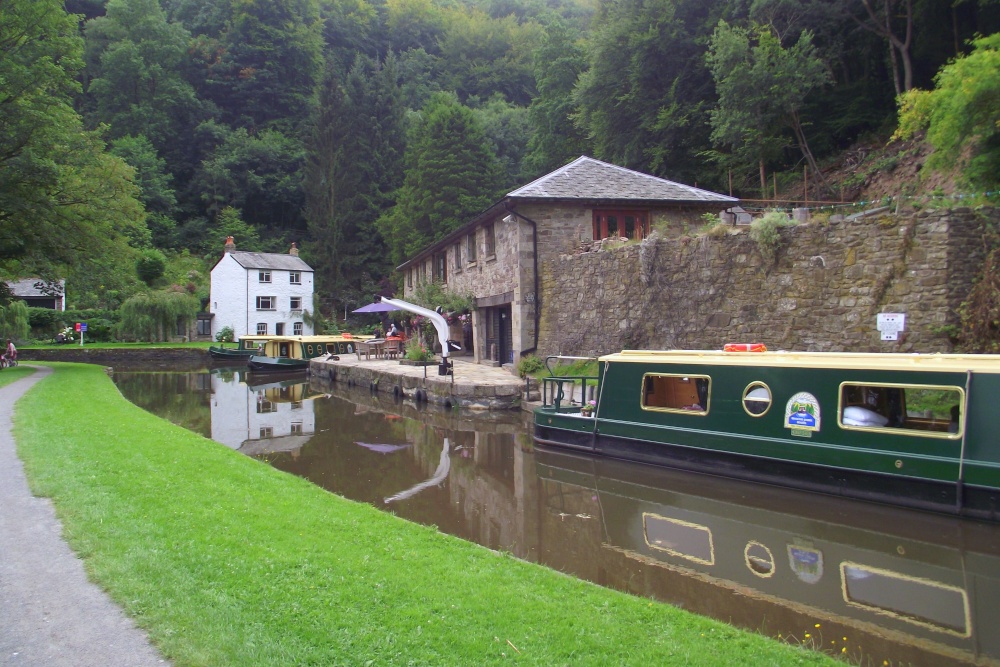 Llanfoist Wharf