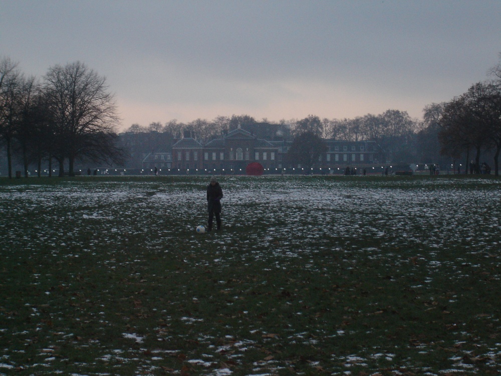 Kinsington Gardens on Christmas Day 2010