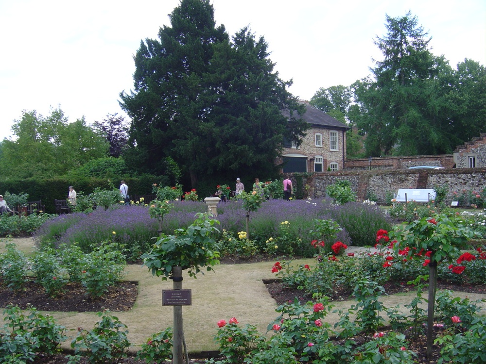 Bury St. Edmunds Cathedral Gardens