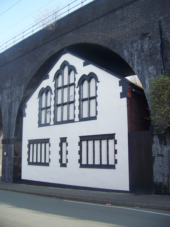 Church under Widnes/Runcorn bridge