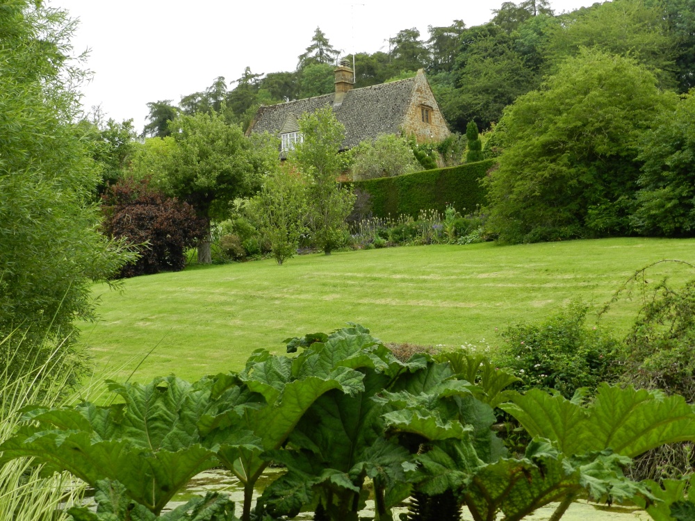 Brook Cottage Gardens, June 2011