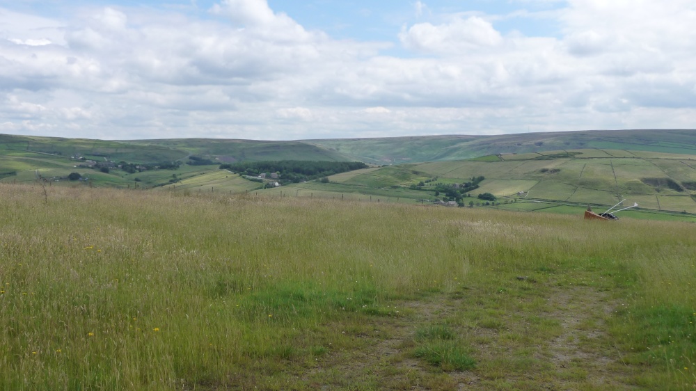 Views around St Thomas Church, Friarmere