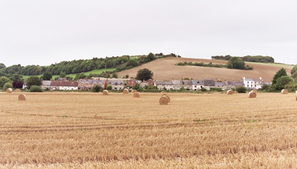 Photograph of Hurdlemead during the harvest