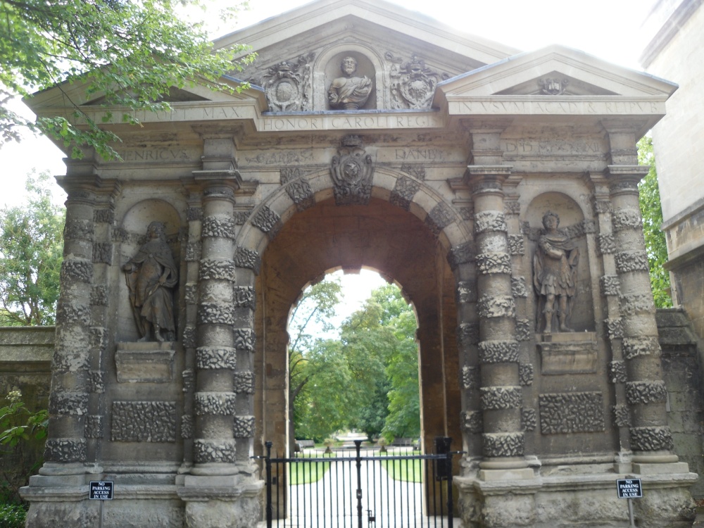 Oxford, the entrance to the Botanical garden