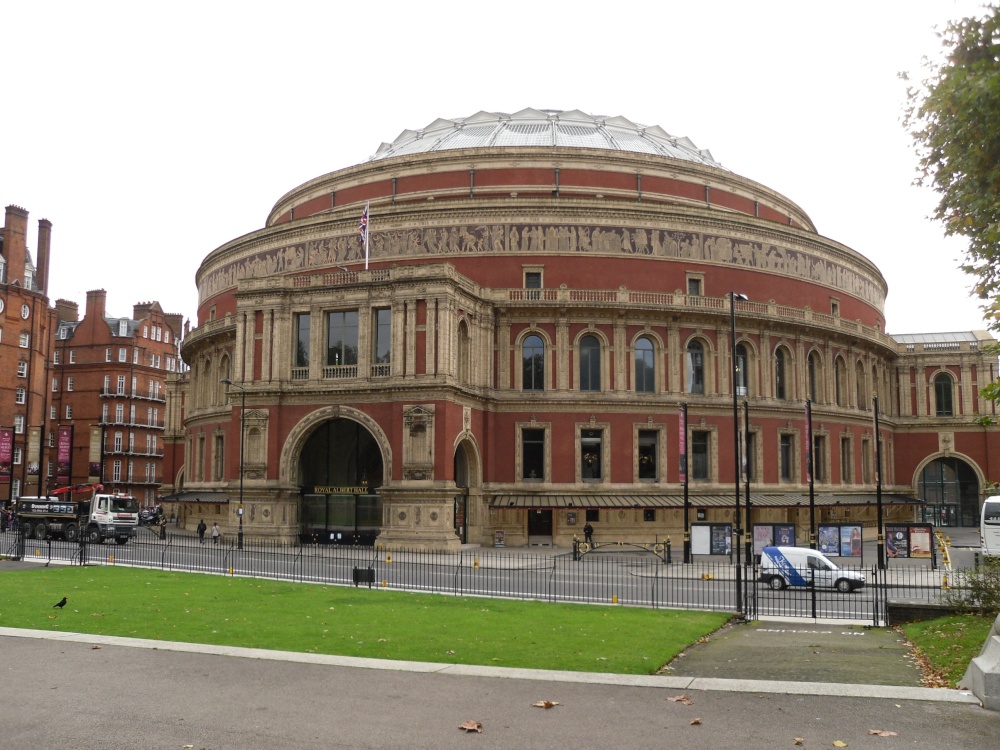 London, the Kensington park, the Albert Hall