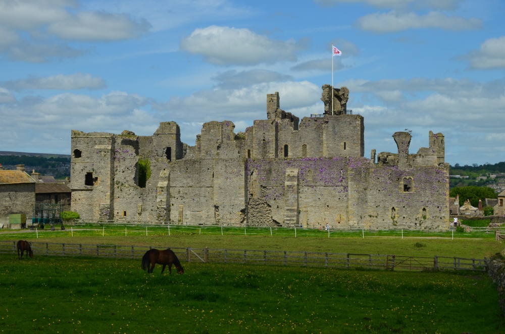 Middleham Castle