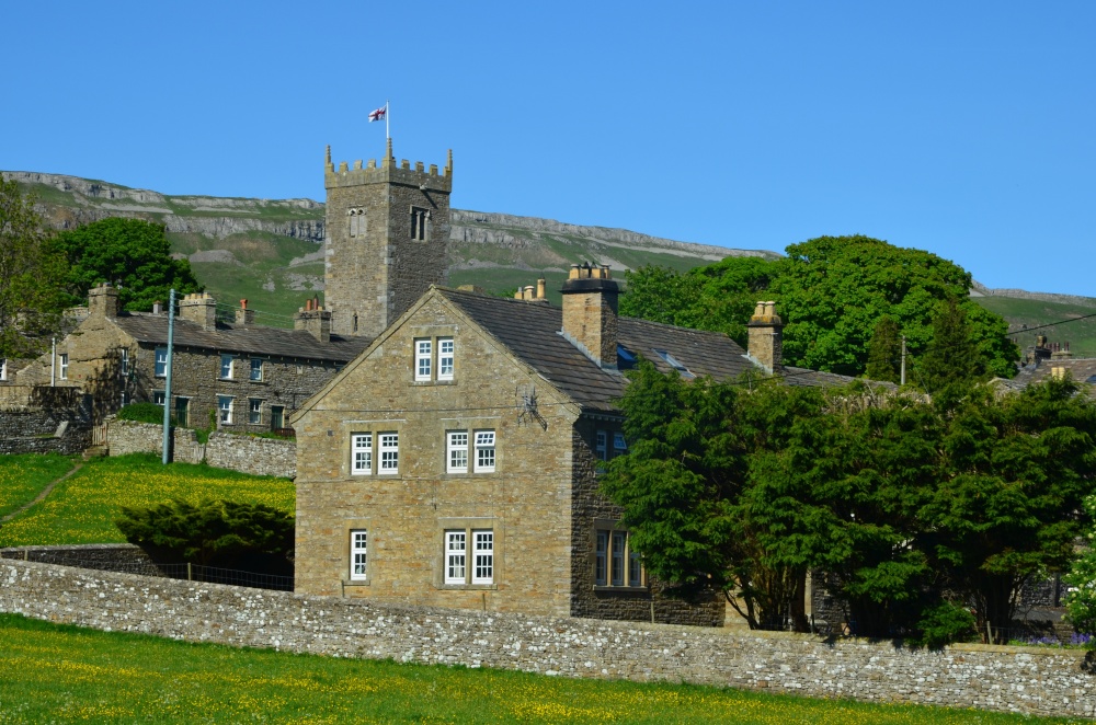 Photograph of Askrigg Church and Cottages