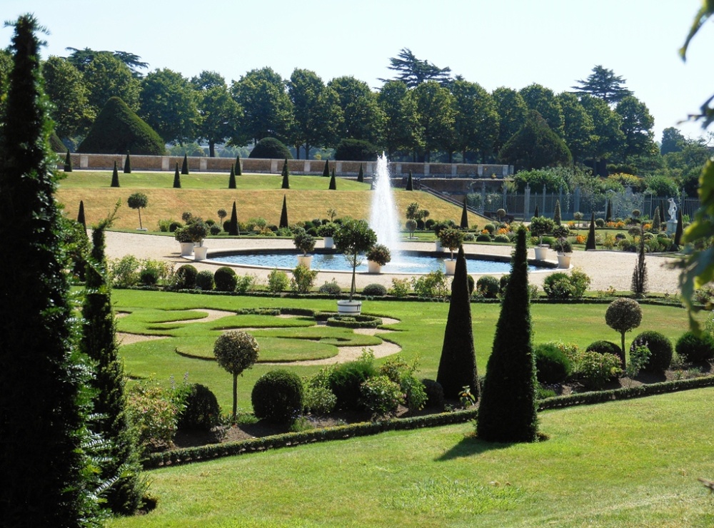 Hampton Court Palace Gardens