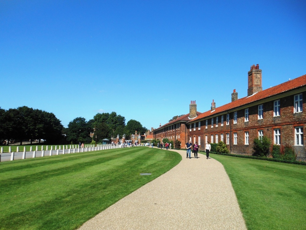 Hampton Court Palace