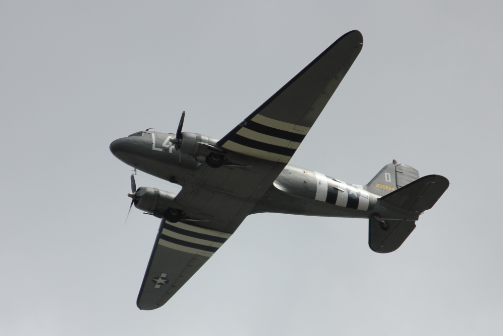 "The Dakota- an iconic Plane" by Vince Hawthorn at PicturesofEngland.com