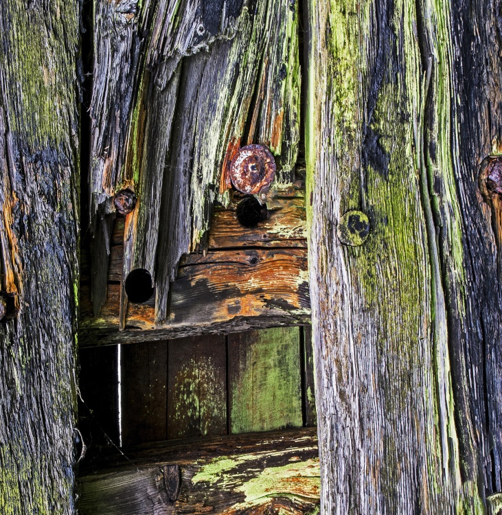 Corrosion and colour on a Purton Hulk