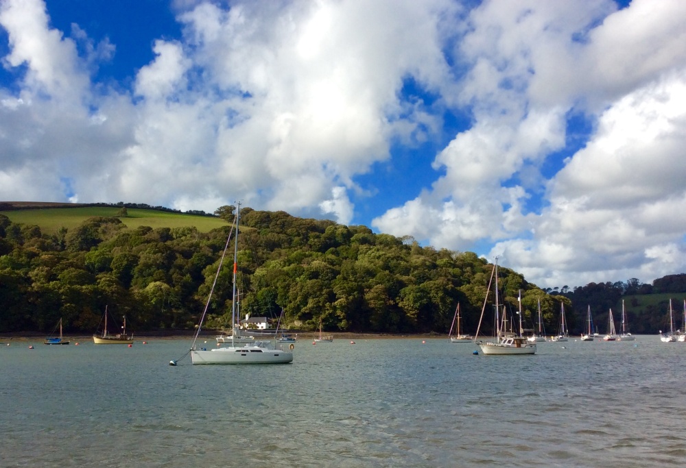 Dartmouth, sailing on the river