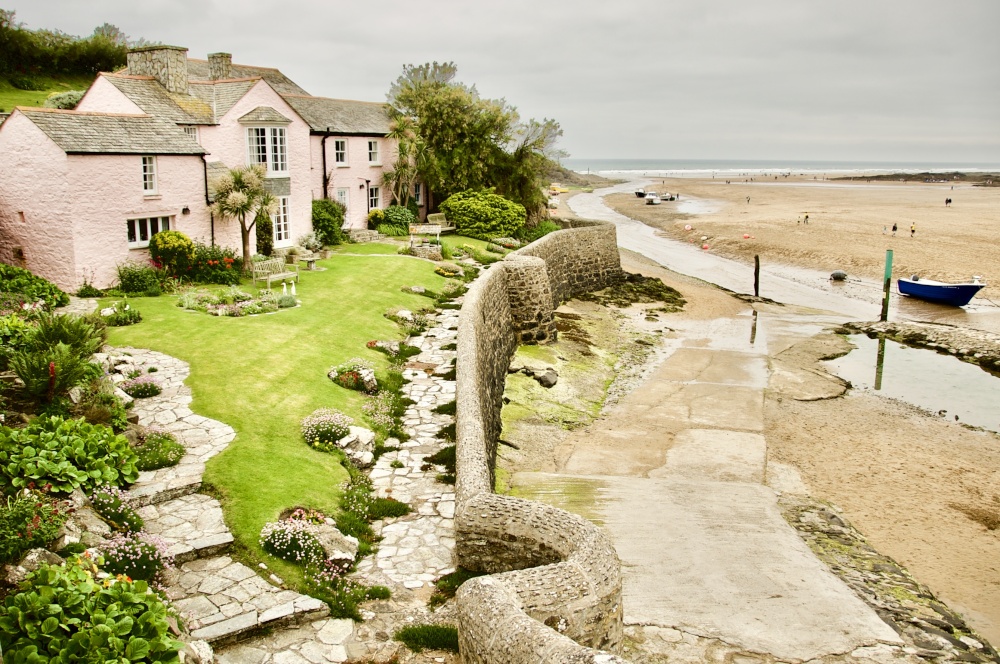 Pink House on Summerleaze Beach, Bude, Cornwall