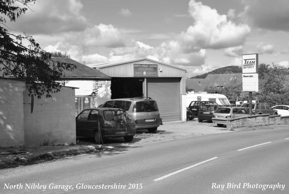 Garage, North Nibley, Gloucestershire 2015