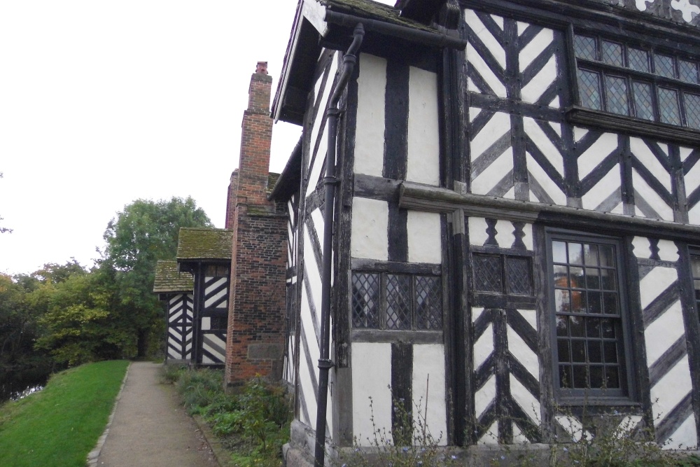 Little Moreton Hall, Cheshire photo by David Dale