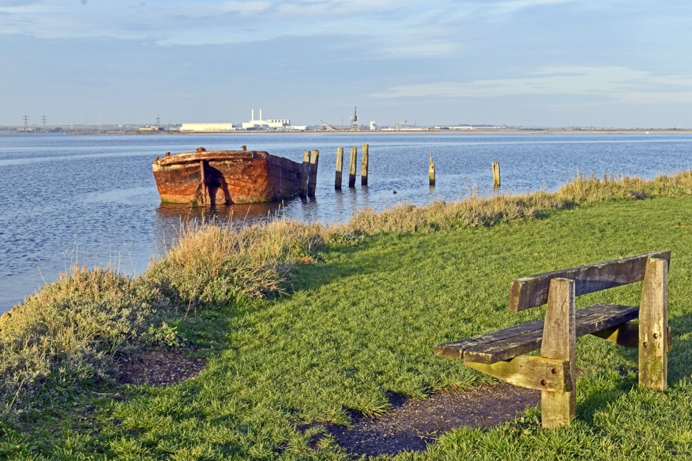 River Medway at Gillingham Riverside Country Park photo by Paul V. A. Johnson