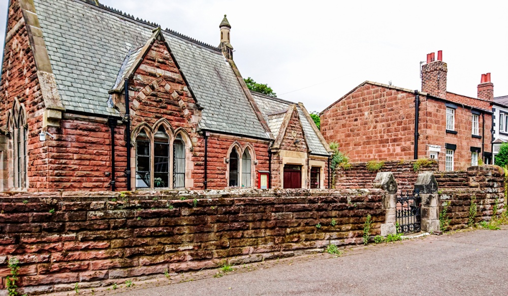 Village Street, Thornton Hough