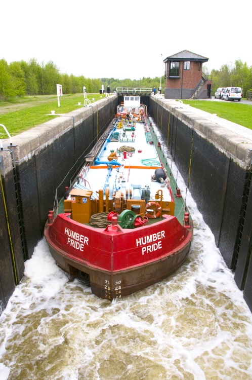 Lemonroyed Lock on the Aire & Calder Navigation