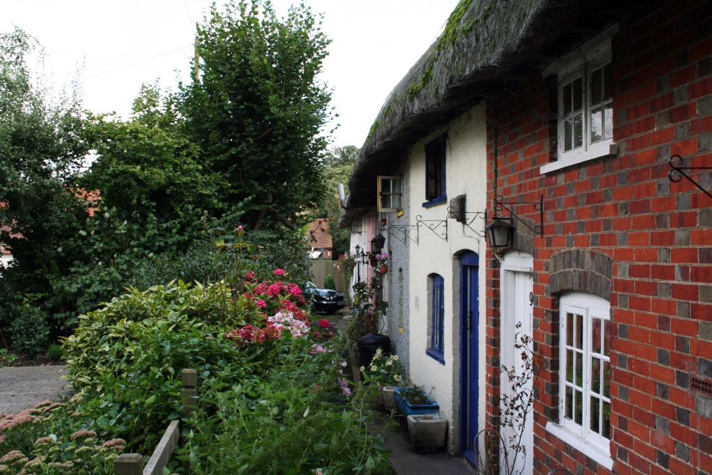 Pretty cottages in Malthouse Lane, Dorchester-on-Thames