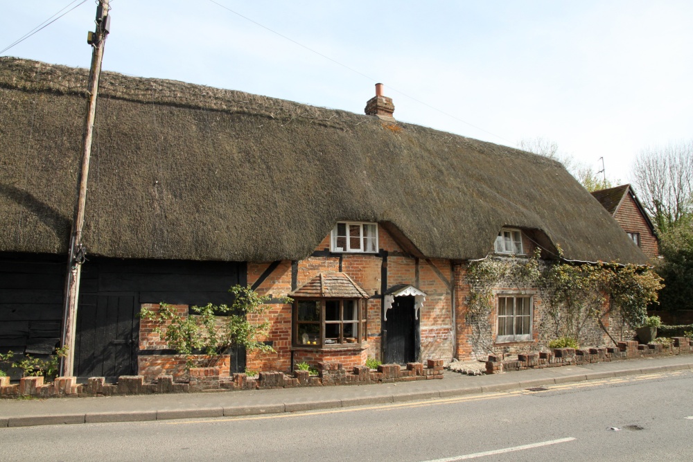 Photograph of One of the few thatched cottages in Great Shefford