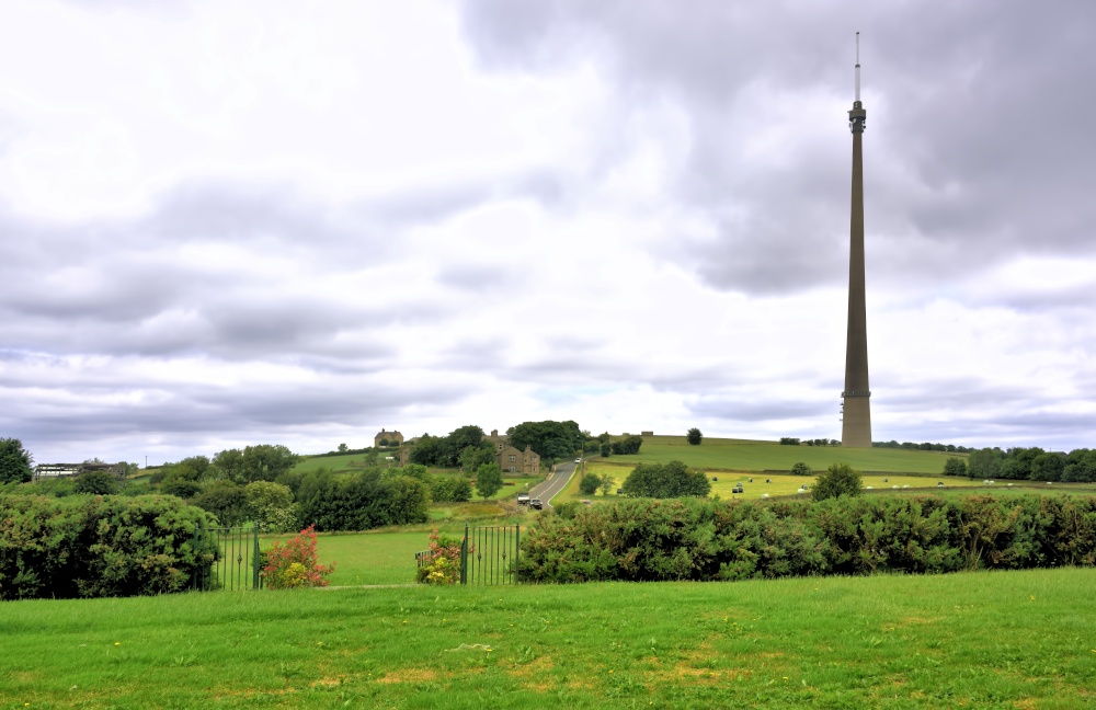 Emley Moor Mast viewed from the 3 Acres Inn Wallpaper Background ID 1219254