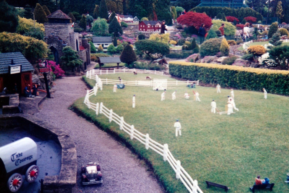 Bekonscot model village